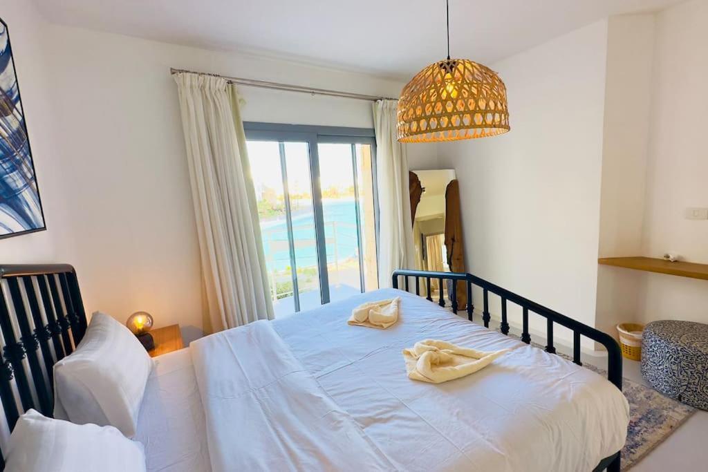 Cozy 3 Bedrooms In Swan Apartment